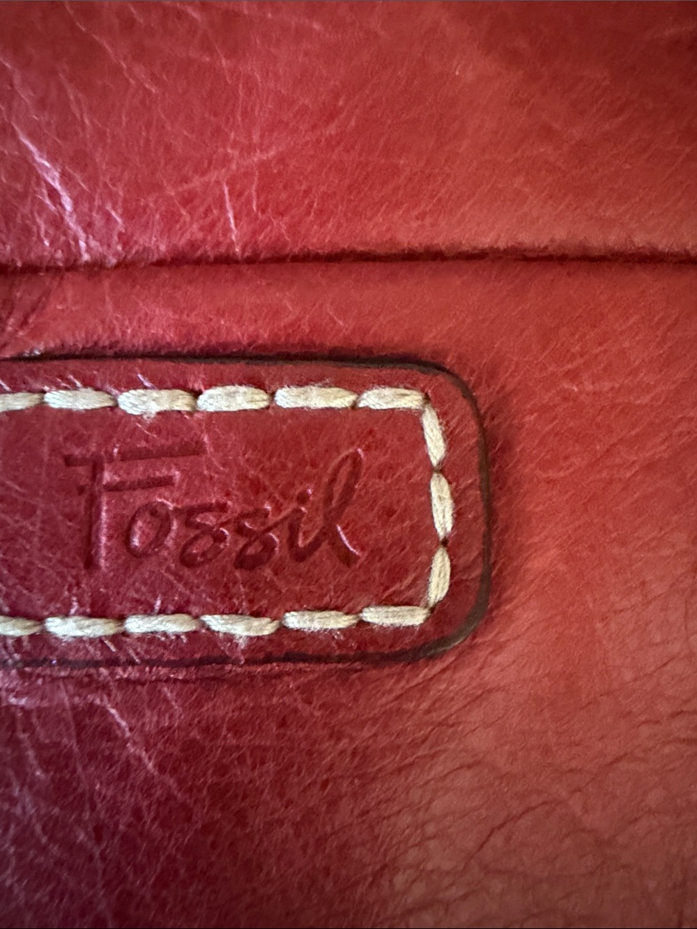 Fossil Red Leather Shoulder Bag with Contrast Stitching - Picture 4 of 11